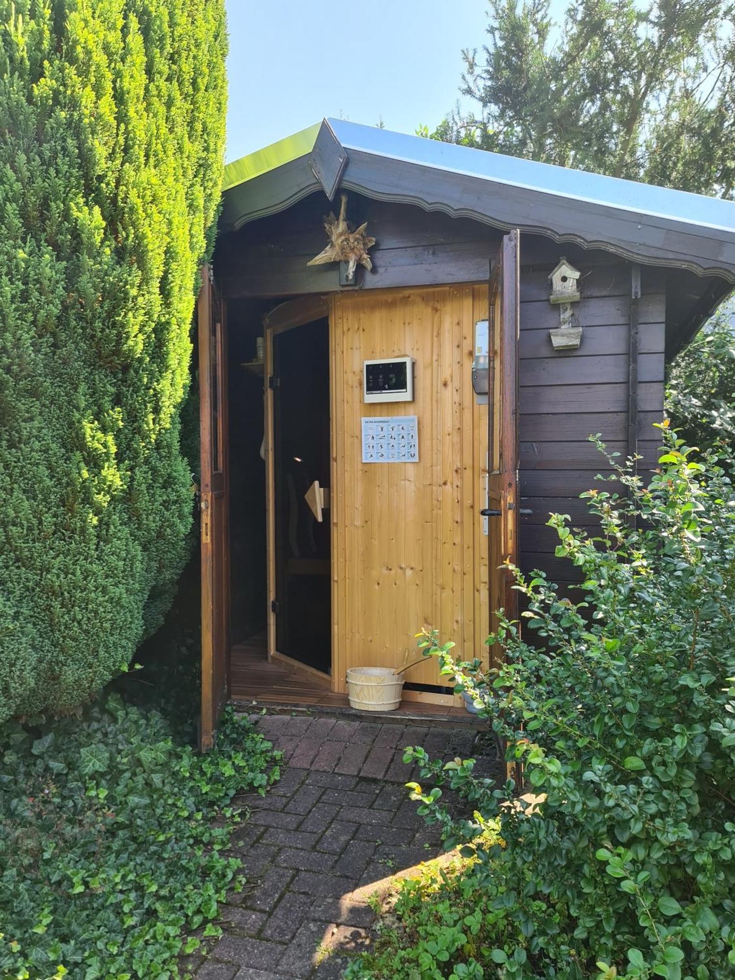 Haus Rosengarten Mit Sauna Bad Wünnenberg Exterior foto